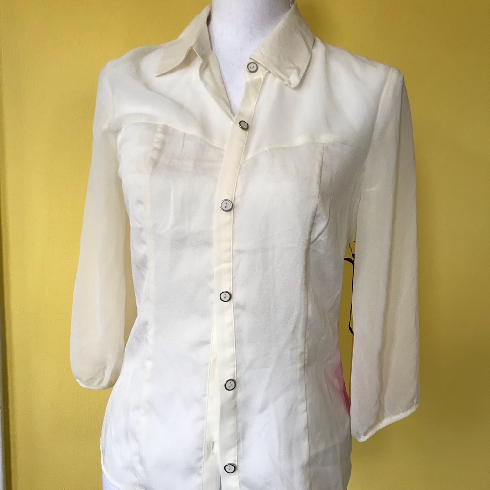 NWT White small button up blouse